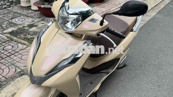 Honda Lead 125 2018 Vàng kem