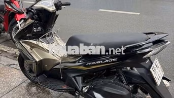 Honda Air Blade 2024 Đen, Vàng đồng