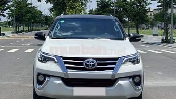 Toyota Fortuner 2017 2 cầu Trắng 67.000km