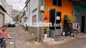 Cho thuê nhà NC Phan Huy Ích 4x10, 2 mặt tiền hẻm xe hơi, 2PN, 2WC