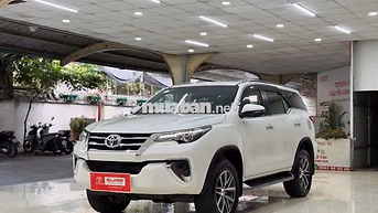 7 Chỗ - Dầu, Tự động 2 Cầu. FORTUNER 2.8AT 2018