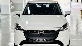 Mazda Mazda 2 Trắng, Đỏ, Xám 5 chỗ