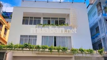 Spa - nha khoa MT 69 Trần Đình Xu, Q1. Dt: 12x22m, Kc: trệt 2 lầu