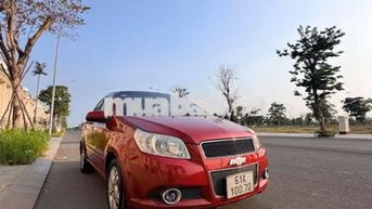 Chevrolet Aveo Sedan Đỏ