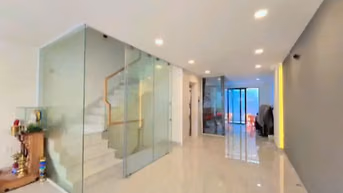 Cho thuê nhà Sadeco Phước Kiển, Hầm 3,5 lầu,DT:5x20.nhà đẹp. Giá:25tr/