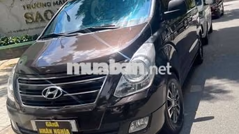 Hyundai Starex 2016 9 chỗ Tự động Nâu
