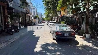 Cho thuê nhà 3 tầng mặt tiền Châu Thượng Văn - Hải Châu Rộng Rãi