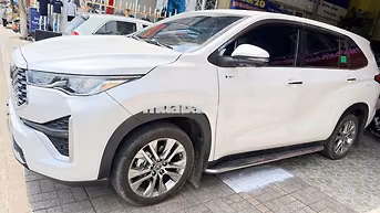 Toyota Innova Cross HEV 2026 Trắng 6.300 Km