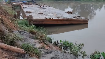 Bán sà lan đã qua sử dụng trọng tải 60 tấn