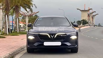 Vinfast Lux A 2022 Base Xanh 36000 km