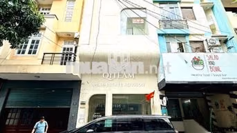 Nguyên căn 28 Trần Thiện Chánh, Q10. Dt: 5x18m, Kc: trệt 3 lầu