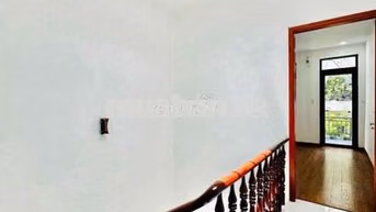 cho thuê nhà mới đẹp gần chợ căn cứ 26 hẻm 214 ng oanh p17 GV 3phòng