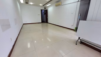 Văn phòng 30m2 chính chủ Quận 1 !