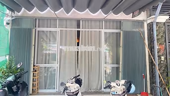 cho thuê nhà mặt tiền khu Hoàng Quốc Việt 5x18 giá 17 tr