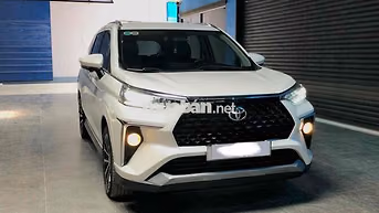 Toyota Veloz Cross Top Trắng 7 chỗ 70000 km