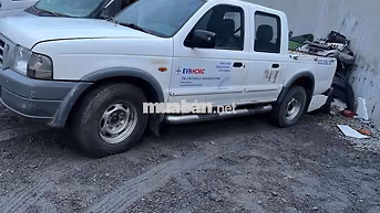 Ford Ranger XLT 2004 Số sàn Trắng