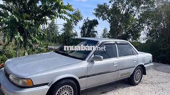 Toyota Camry 2024 Bạc 5 chỗ