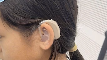 MÁY TRỢ THÍNH – CHUẨN BỊ HÀNH TRANG ĐỂ CON TỰ TIN ĐẾN TRƯỜNG