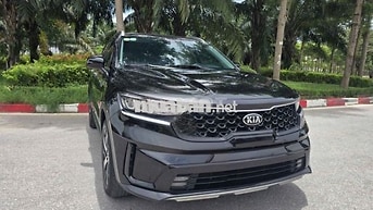 Kia Sorento Luxury 2.2 AT 2021 Đen Tự động