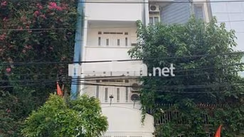 VỊ TRÍ ĐẸP,  LỀ RỘNG, KHU VĂN PHÒNG TẠI 22 TRẦN NHẬT DUẬT QUẬN 1