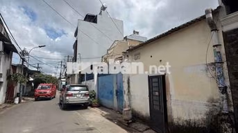 Nhà cấp 4 có lửng , vừa ở vừa kinh doanh.