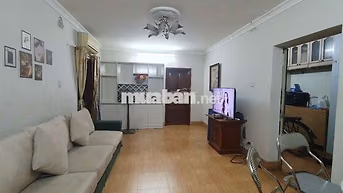 Cho thuê căn hộ tập thể mặt đường Phạm Ngọc Thạch