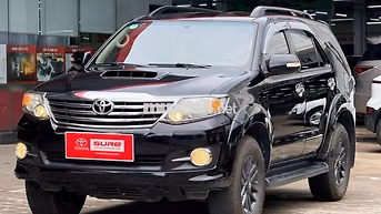 FORTUNER 2.5G MÁY DẦU SỐ SÀN - GIÁ CÒN GIẢM