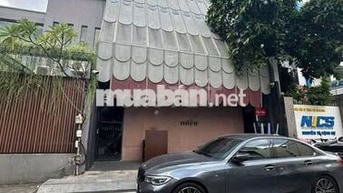 Nhà hàng MT Đặng Dung, Q1. Dt: 7,2x23m. Kc: trệt 3 lầu, Gía: 90tr