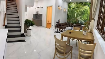 Cho thuê nhà Nguyễn Oanh P17
DT: 10x6. 1 lầu. 3PN, 2WC có 3 máy lạnh