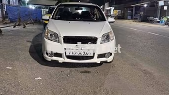 Chevrolet Aveo 2017 1.4L Trắng 5 chỗ