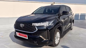 Toyota Innova Cross V 2024 Đen 13000km Tự động