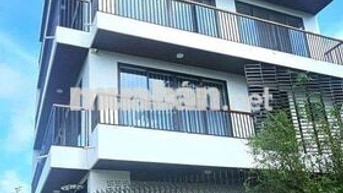 Cho thuê biệt thự góc 2 mặt tiền đối diện cv,sau trường học