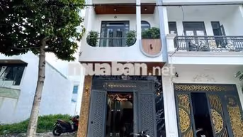 Cho thuê nhà Full Nội Thất gần ngã tư Bình Trị Dĩ An