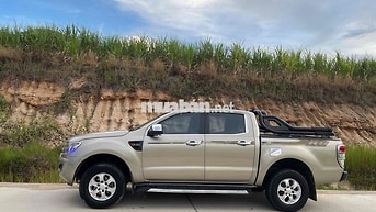 Ford Ranger XLS 2014 Số sàn Vàng cát