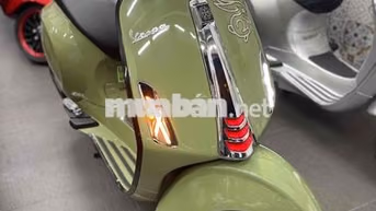 Piaggio Vespa 2024 Xanh lá