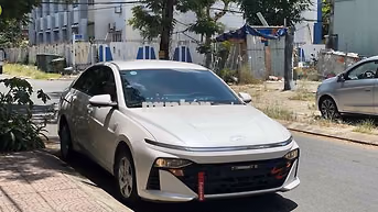 Hyundai Accent 2024 Số sàn Trắng