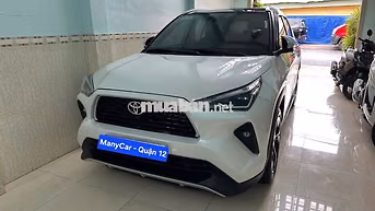 Toyota Yaris Cross HEV 2024 Trắng 2.700 km