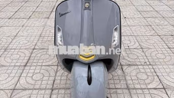 Piaggio GTS HPE 300 Xám xi măng