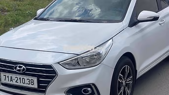 Hyundai Accent 2018 Số sàn Trắng