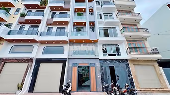 🏡 Nhà Đẹp Bình Tân (4M x 18M) Ngay Ngã Tư Bà Hom