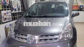 Nissan Grand Livina Xám Việt Nam 5 chỗ