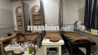 Nhà mặt tiền ngay chân cầu Trần Hoàng Na, thuận tiện buôn bán
