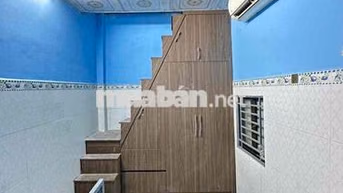 Gởi ACE phí 25tr.. Bán nhà nhỏ xinh xinh , 2 lầu , ban công..Giá tốt..