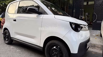 Mazda 2 AT Trắng 10000 km Tự động
