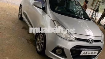 Hyundai i10 2014 SX bản đủ Bạc