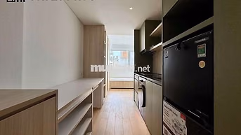Cho thuê căn hộ 1pn 40m2 thang máy, mới 100% - Cách Mạng Tháng 8 Q3