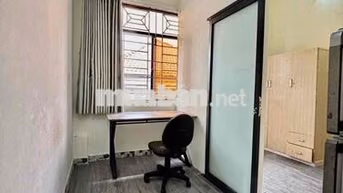 Tách bếp cửa sổ trời ngay Tại Gần Sân Bay Ga T1
