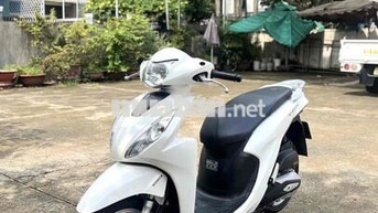 Honda Vision Trắng