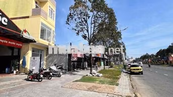 Cho thuê nhà trệt 3 lầu mặt tiền Võ Văn Kiệt, Ninh Kiều, Cần Thơ