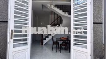 Nhà đối diện ngã tư Tân Kỳ Tân Quý, hẻm xe tải giá 3.85 tỷ 